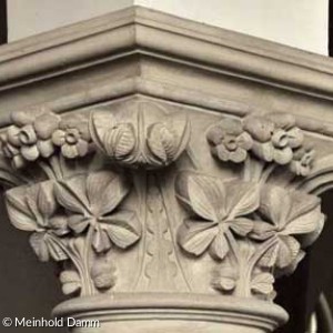Säulenkapitell der Mittelschiffarkaden (Quelle: Meinhold Damm)