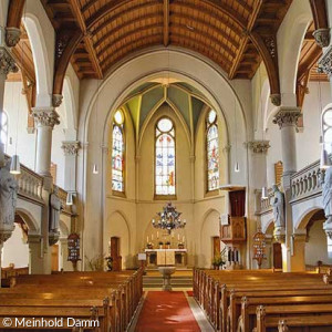 Innenraum mit Blick zum Altar (Quelle: Meinhold Damm)