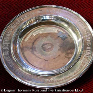 Taufschale (Quelle: Dagmar Thormann, Kunst und Inventarisation der ELKB)